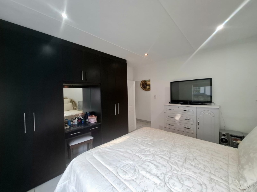 3 Bedroom Property for Sale in Nahoon Valley Park Eastern Cape
